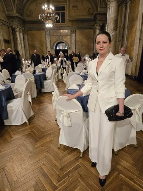 Oděvy z Módního atelieru Karol vždy odpovídají požadovaným nárokům na pohyb své nositelky