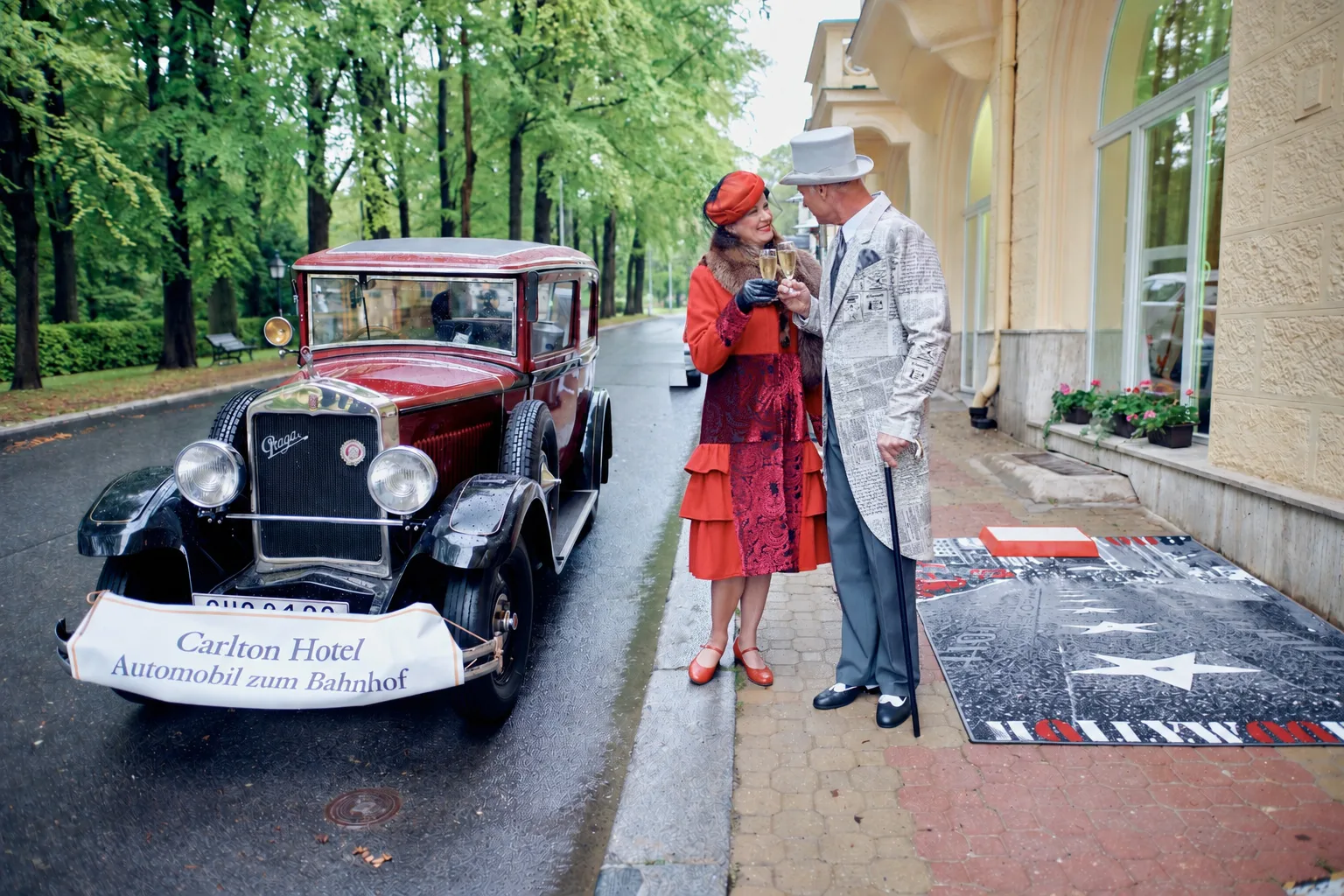 Aby půjčený dobový oděv skvěle vypadal, musí nejen přesně padnout, ale být v souladu s člověk, který si jej zapůjčil